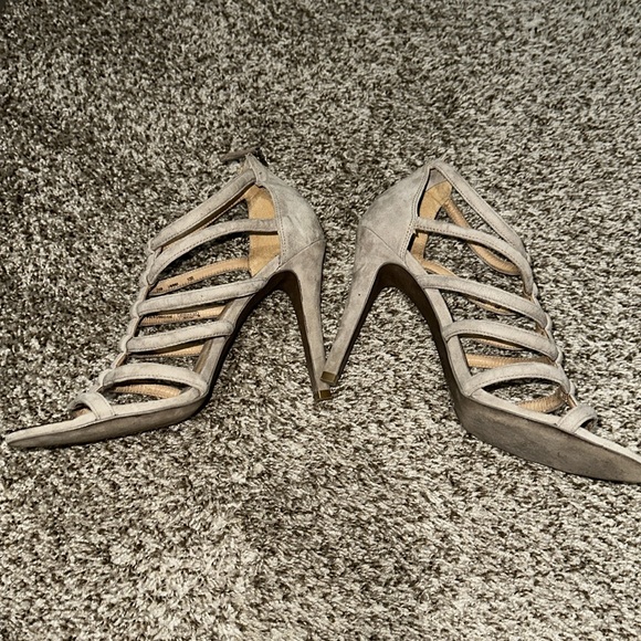 Coach Heels - Picture 2 of 7